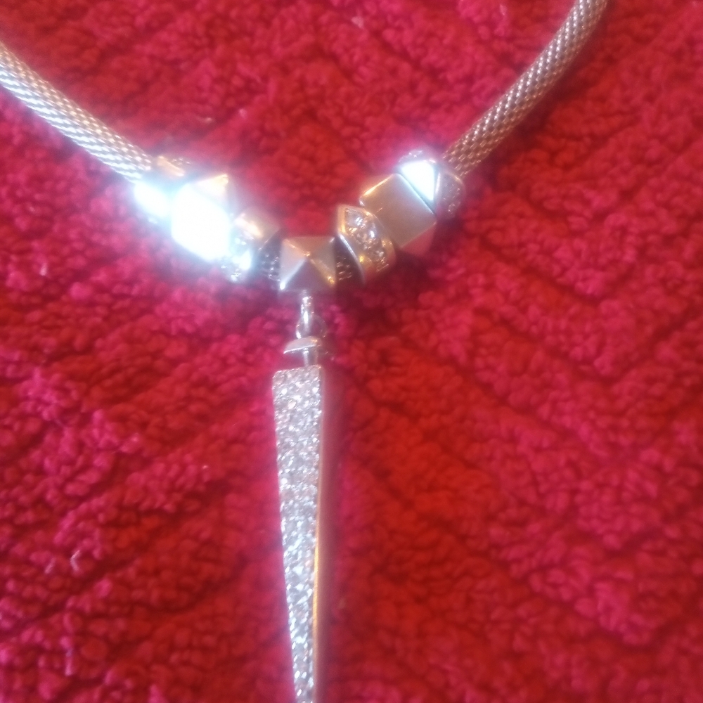 Necklace - Picture 2 of 5